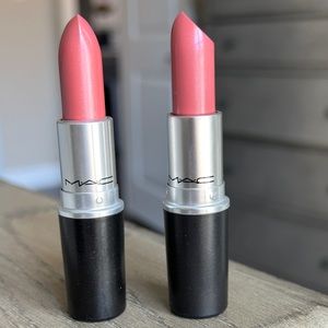 MAC Hot Gossip Lipstick - Set of 2